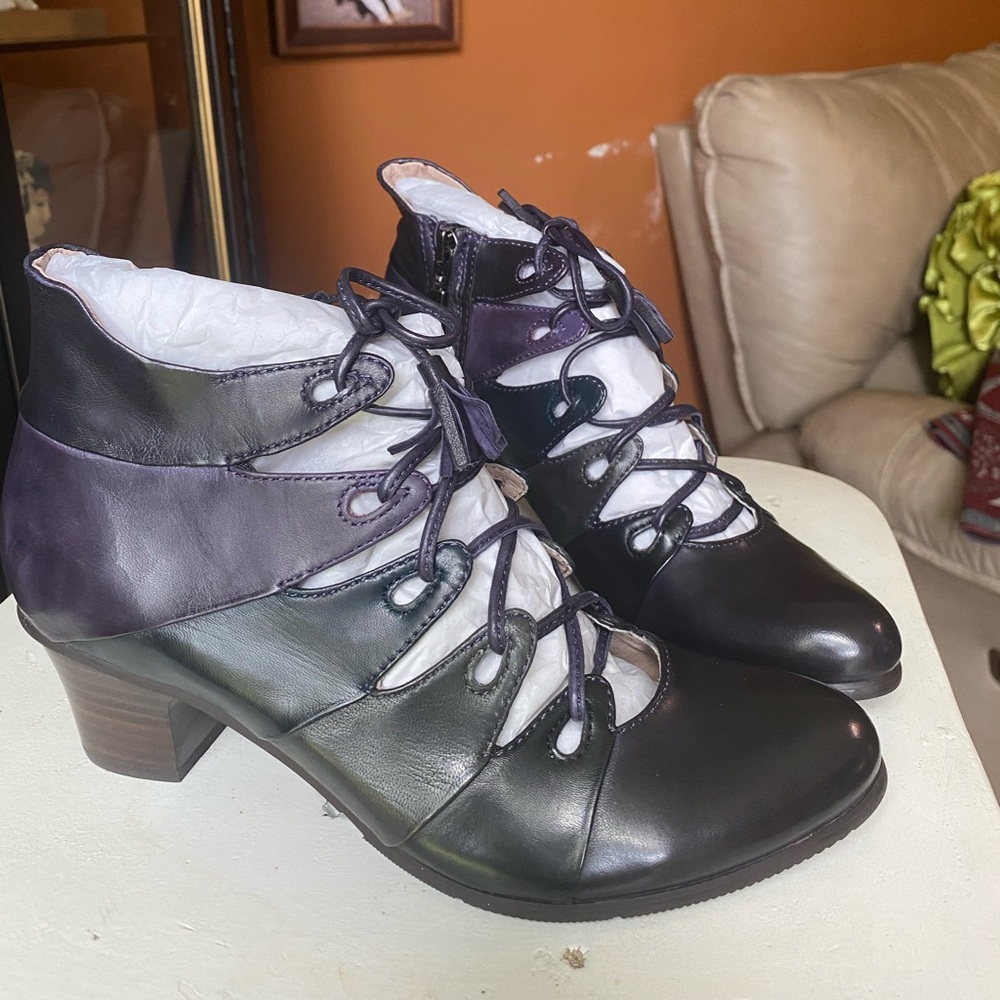 Estrela purple multi color leather lace up booties